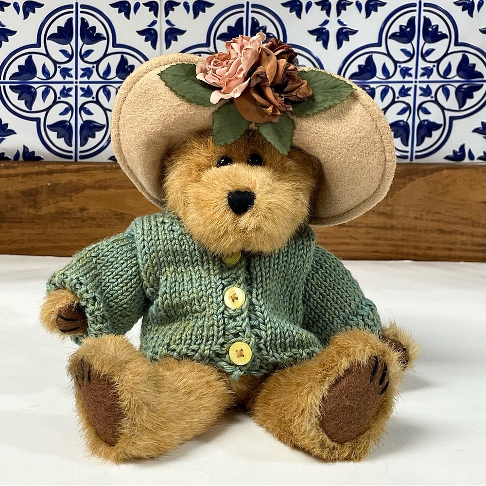Boyds Bears Mrs Trumbull 10” Retired 1998 Jointed Plush TJs Best Dressed #91833